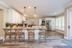 Image depicting the Service Luxury Vinyl Flooring (LVP/LVT)